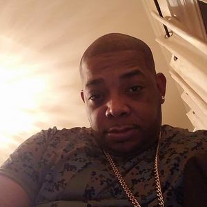 Meet your Posher, Larry